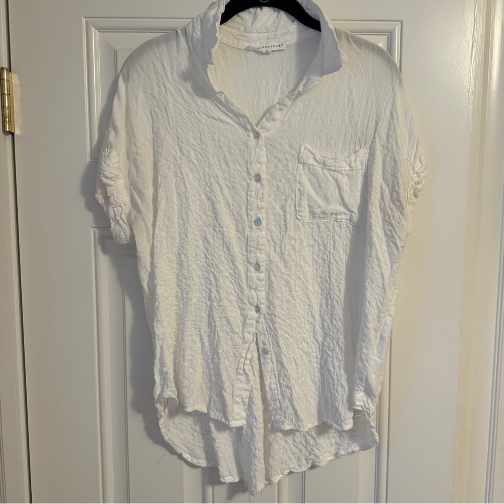 White Buttonup